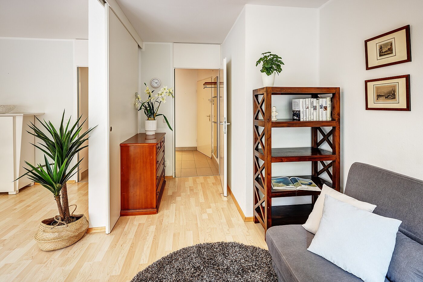 Apartment with 2.5 room | München-Nymphenburg | 2204ML61 | ...Gäste/ Arbeitszimmer ...