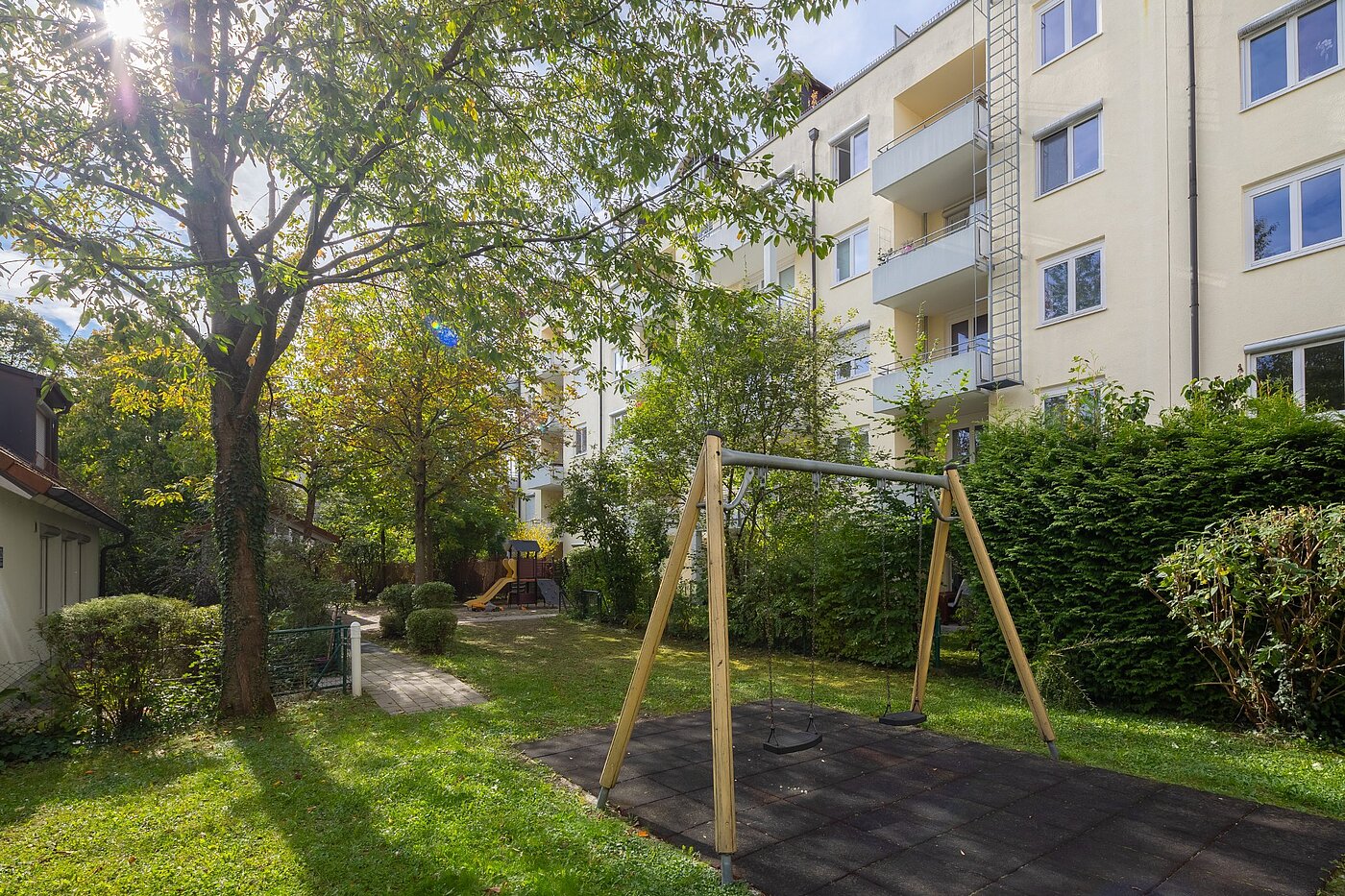 Apartment with 2 room | München-Sendling | 2010ML1 | Spielplatz im grünen Innenhof
