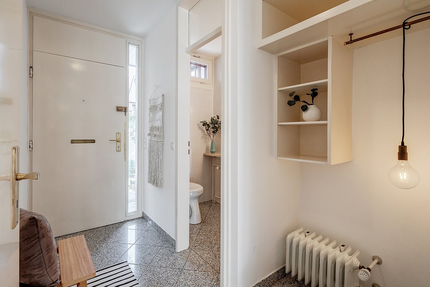 Apartment with 5.5 room | Weßling | 1907ML4 | Eingangsbereich mit Gäste-WC