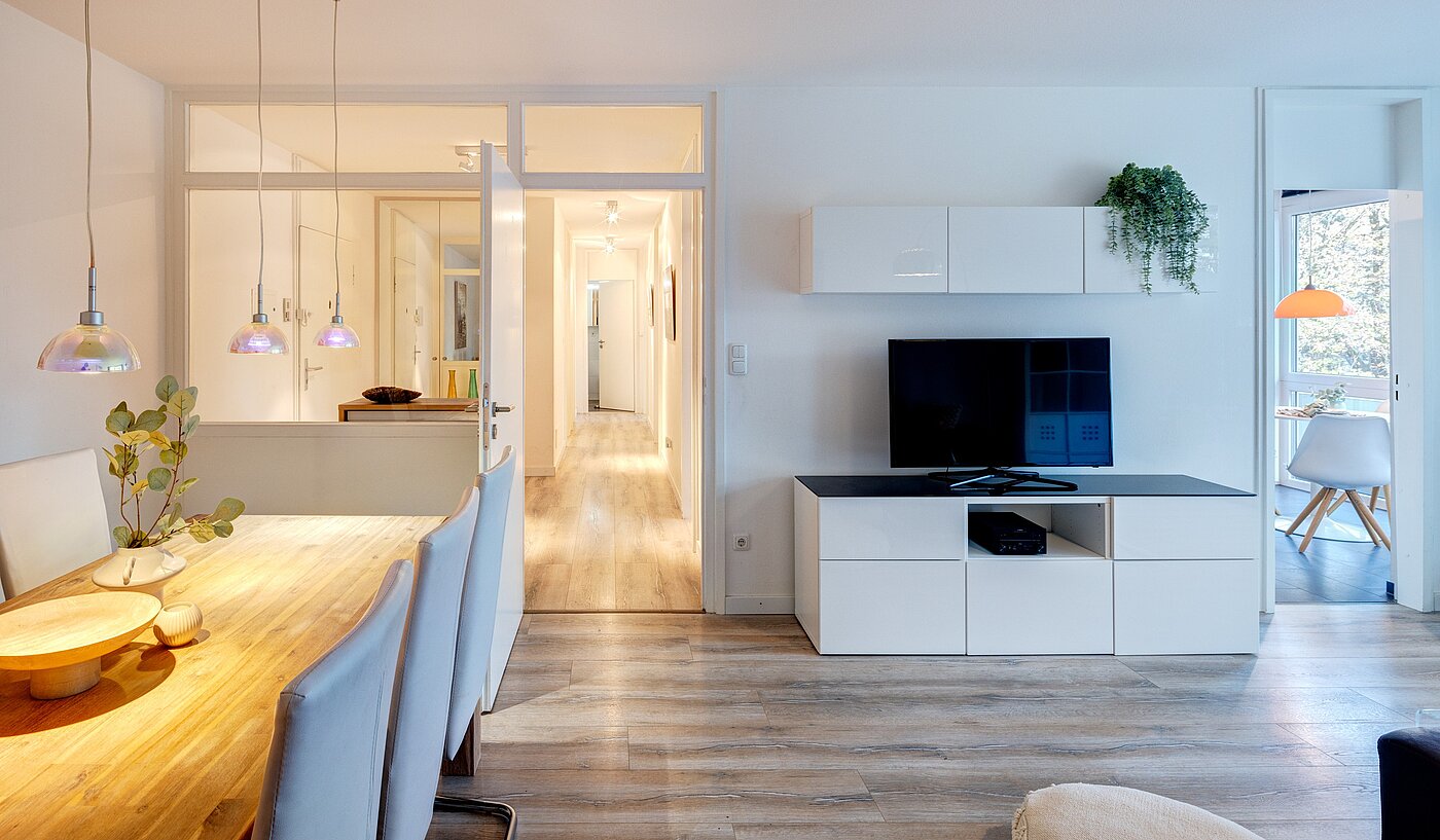 Apartment with 3.5 room | München-Bogenhausen | 70267 | ..."Durchblick" zum...