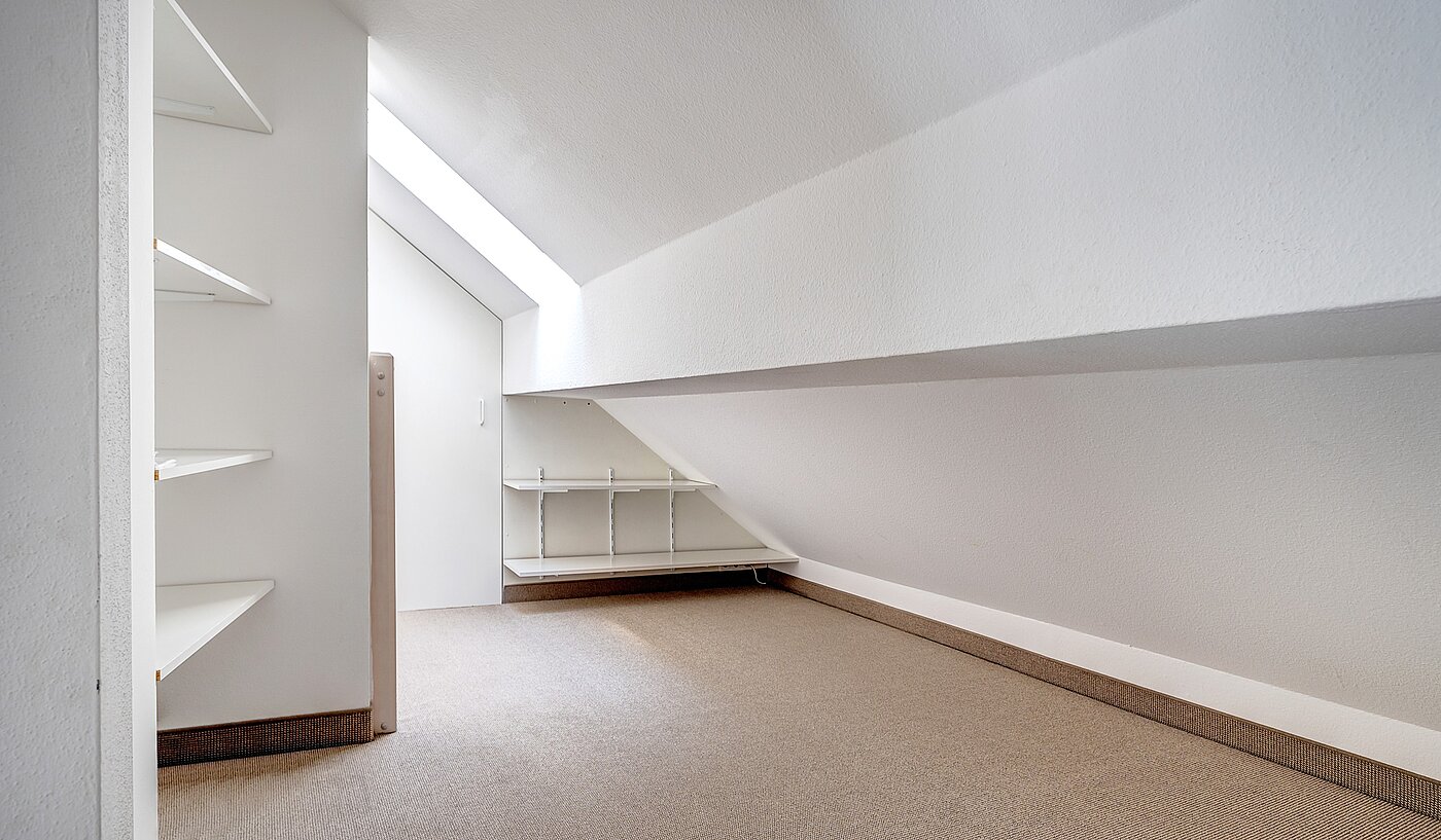 Apartment with 2 room | Neubiberg | 70129 | ...weitere Staumöglichkeiten