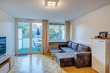 Bogenhausen: 1-room apartment with a view of the countryside - available soon