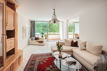 Bogenhausen: Spacious 3-room apartment in Arabellapark - available soon
