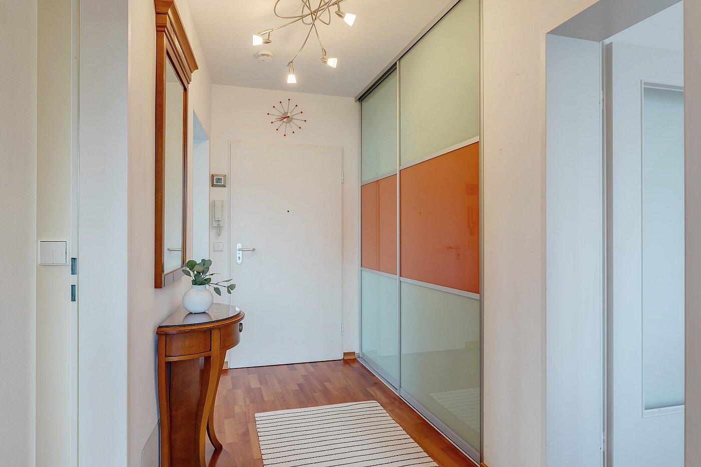 Attic Apartment with 2 room | München-Sendling | 1911ML4 | Diele mit Einbauschrank