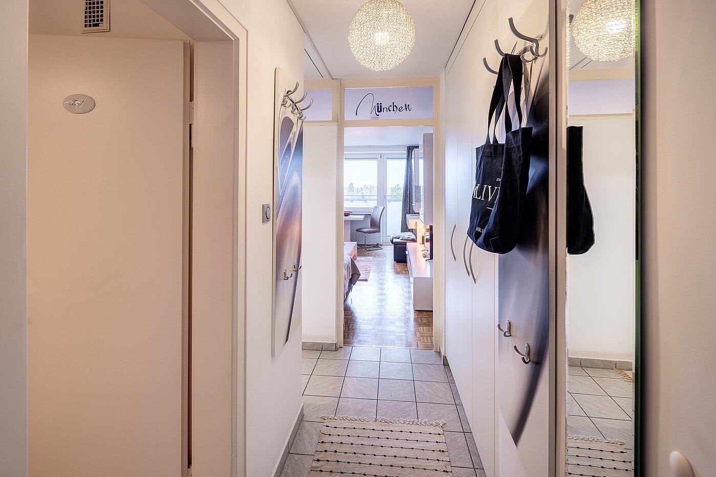 Apartment with 1 room | München-Forstenried | 70190 | Diele mit...