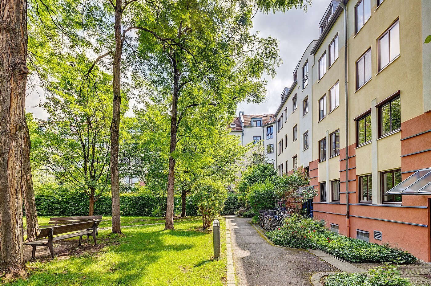 Apartment with 2 room | München-Schwabing | 2205ML62 | ...mit Fahrradabstellmöglichkeiten...
