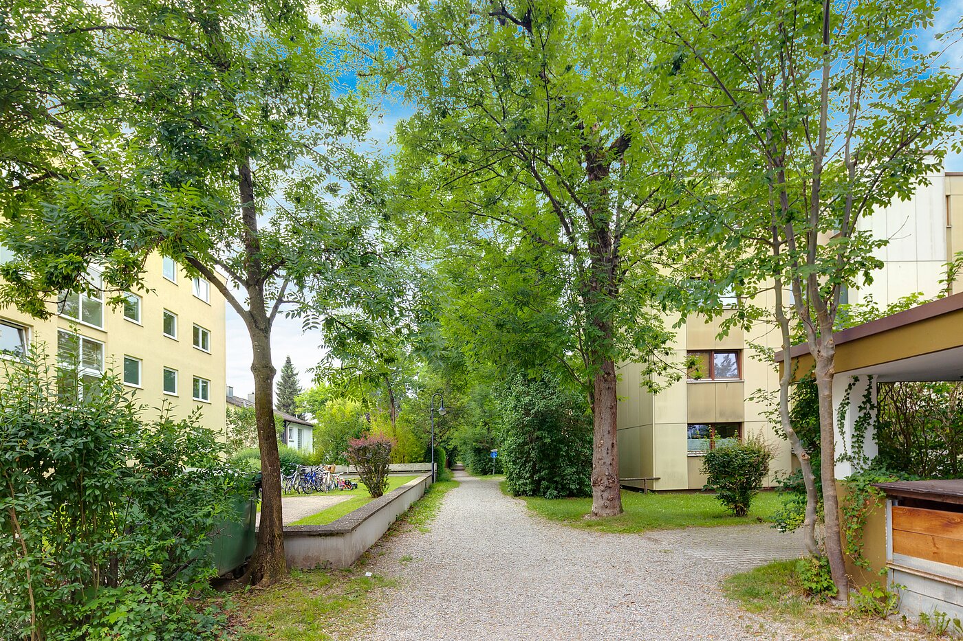 Apartment with 1 room | Ottobrunn | 2301ML1 | Grüne Außenanlage