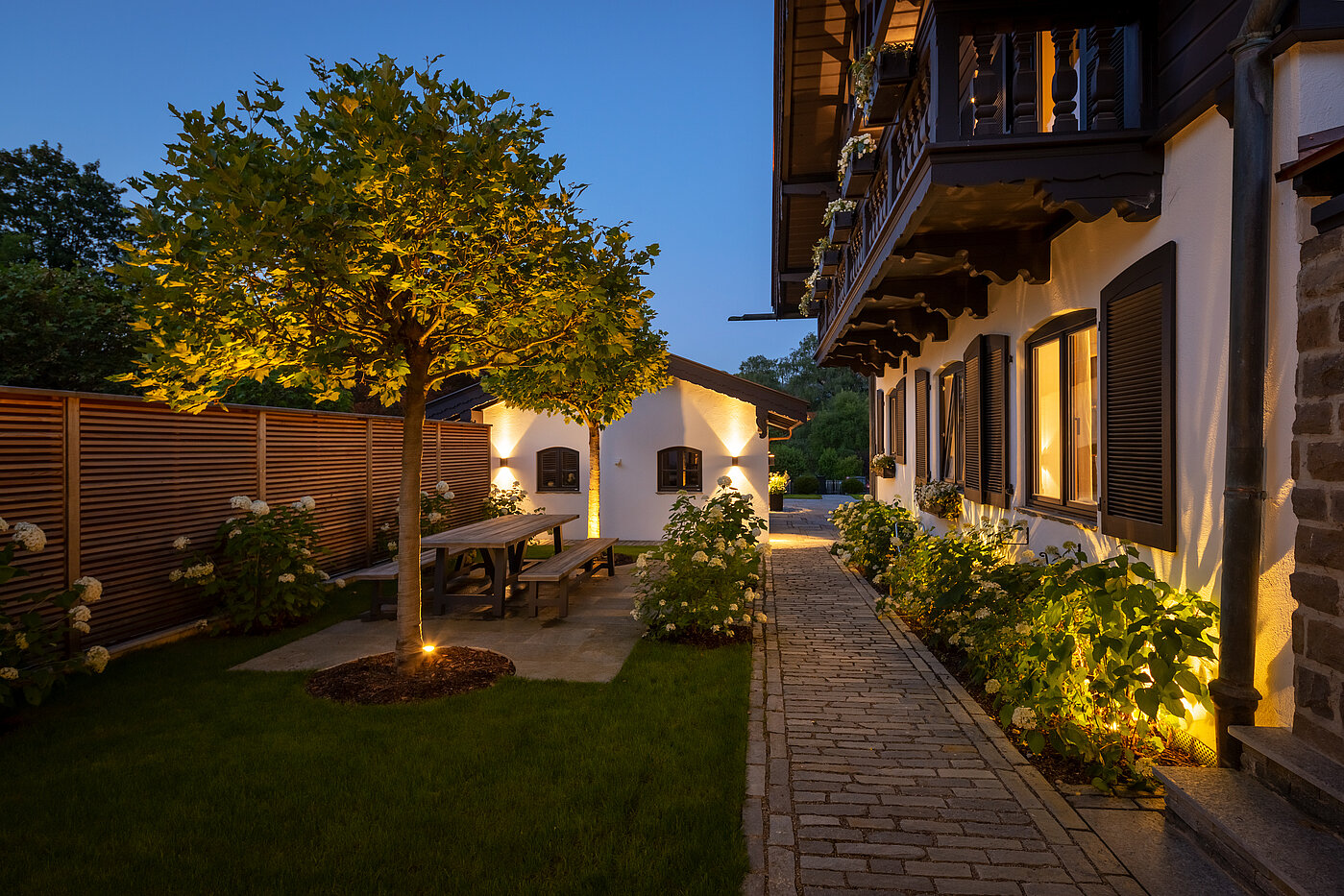 Special property with 15 room | Bad Wiessee | 701592 | Chalet II Innenhof