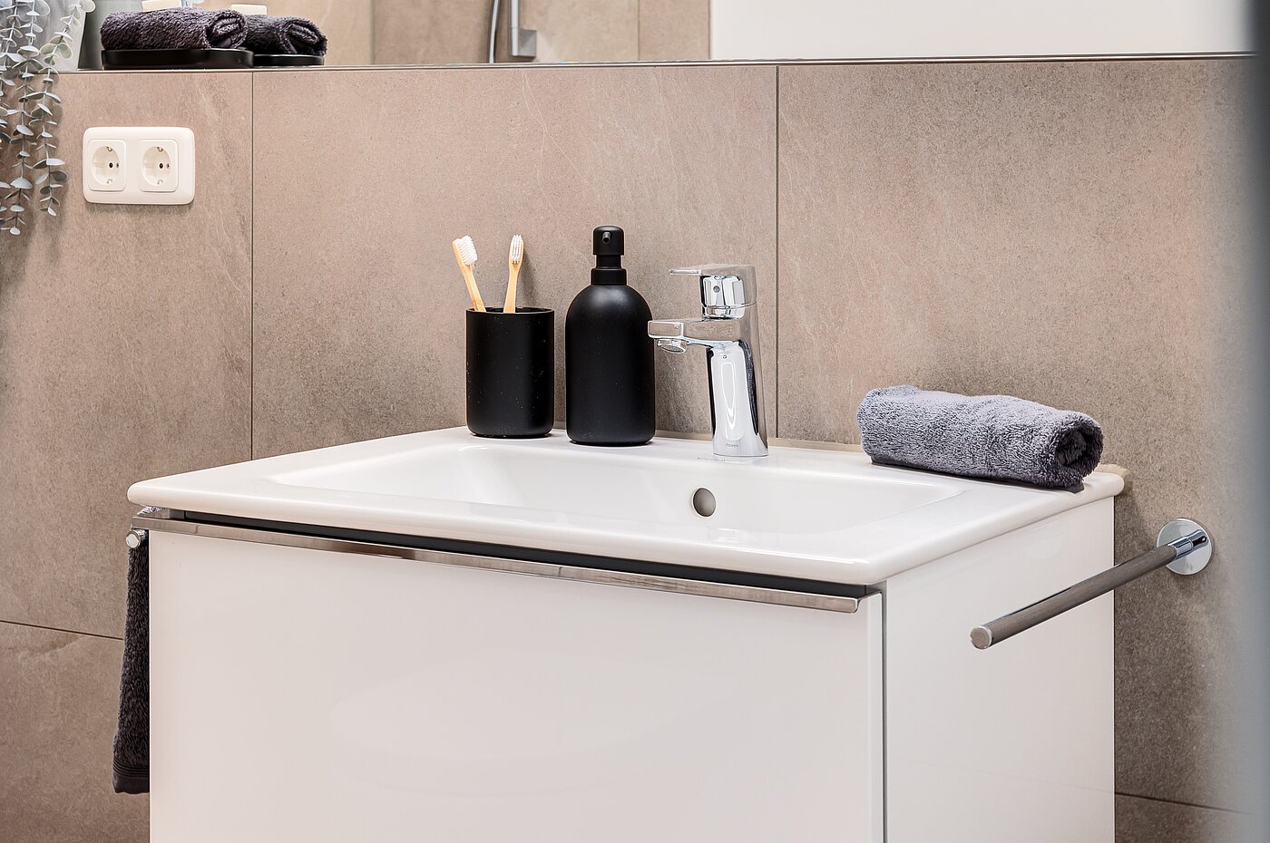 Apartment with 3 room | München-Oberföhring | 70246 | ...hochwertiges Bad...