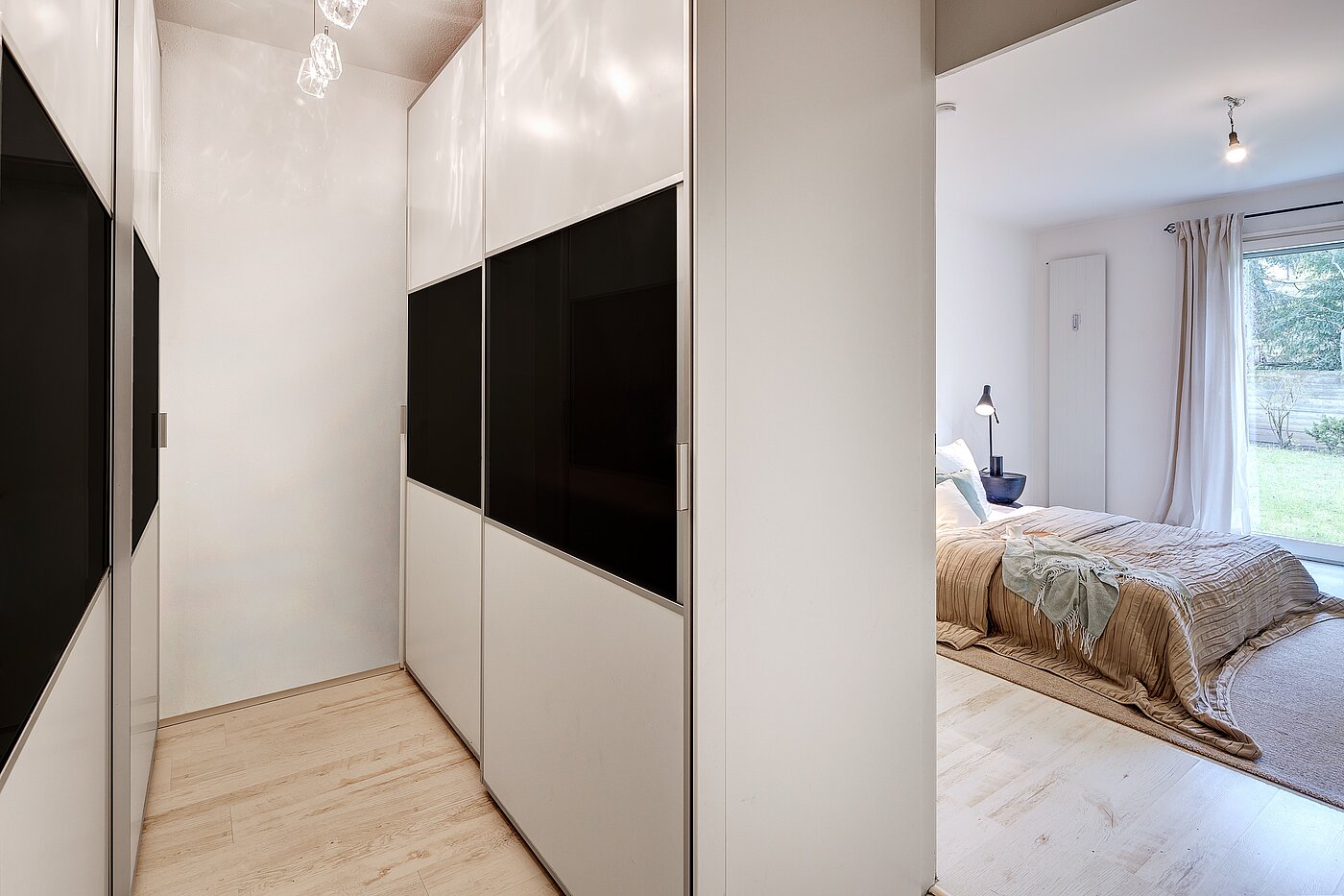 Ground floor apartment with 2.5 room | München-Harlaching | 70018 | ...Einbauschränken zum...