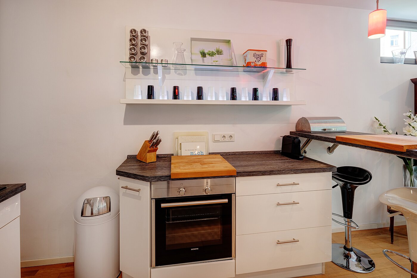Apartment with 2 room | München-Au | 70108 | Einblick in die Küche