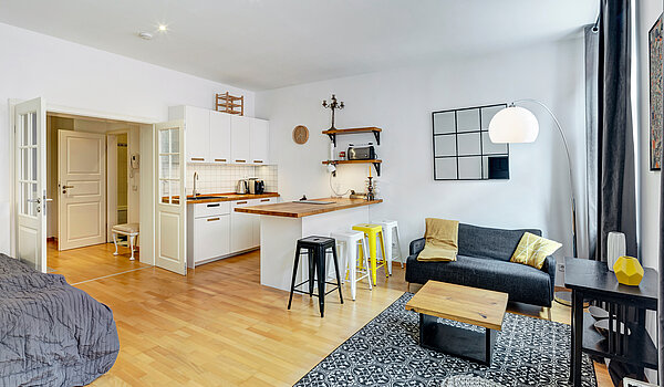 Apartment with 1 room | München-Ludwigsvorstadt | 70388 | Wohn- und Schlafbereich