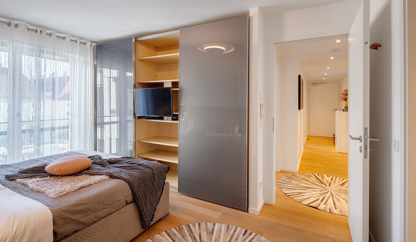 Apartment with 4 room | München-Bogenhausen | 70380 | ... mit viel Staufläche...