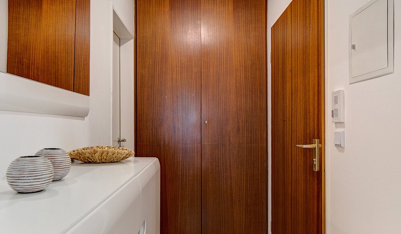 Raised Ground Floor with 2 room | München-Sendling-Westpark | 2001ML1 | Flur mit Abstellraum