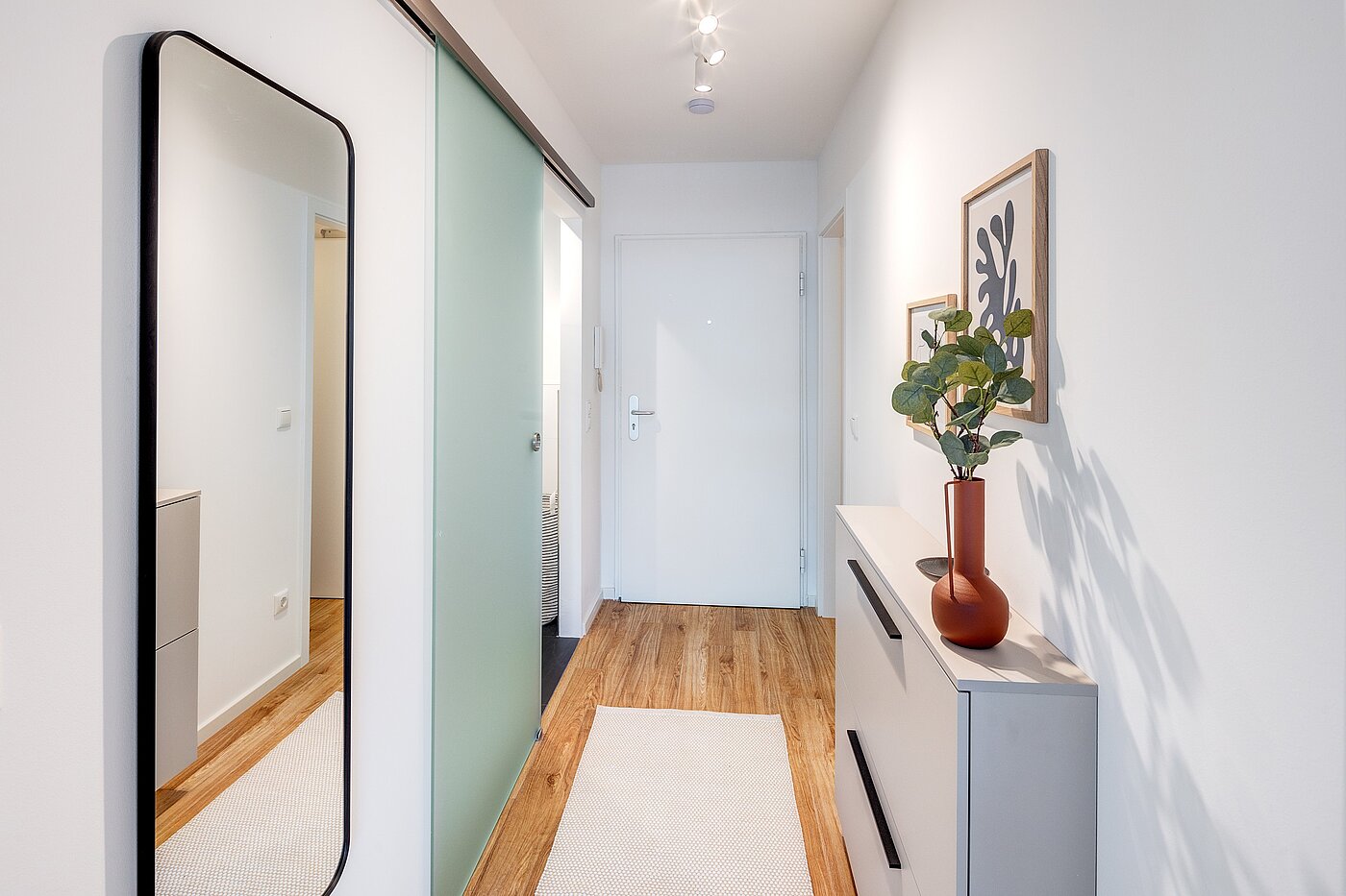 Apartment with 1 room | München-Neuhausen | 70197 | Eingangsbereich