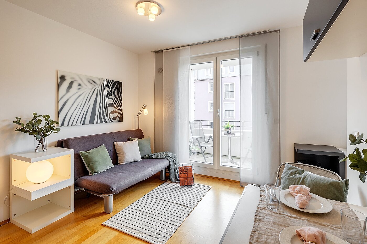 Apartment with 1 room | München-Pasing | 2108ML2 | Wohnbereich mit kl. Gästebett