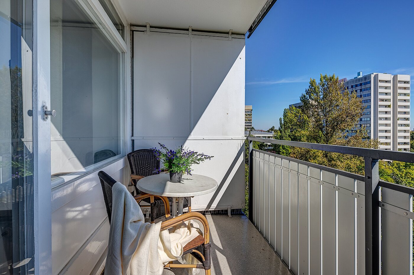 Apartment with 1 room | München-Schwabing | 2109ML1 | Großer Balkon in Richtung...