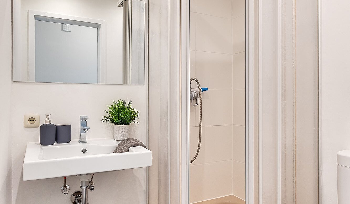 Ground floor apartment with 4.5 room | München-Perlach | 2003ML6 | Gäste-WC mit Dusche