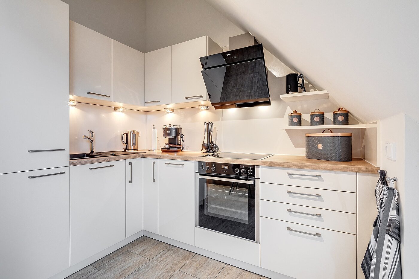 Apartment with 2.5 room | München-Moosach | 2012ML4 | ...voll ausgestattet