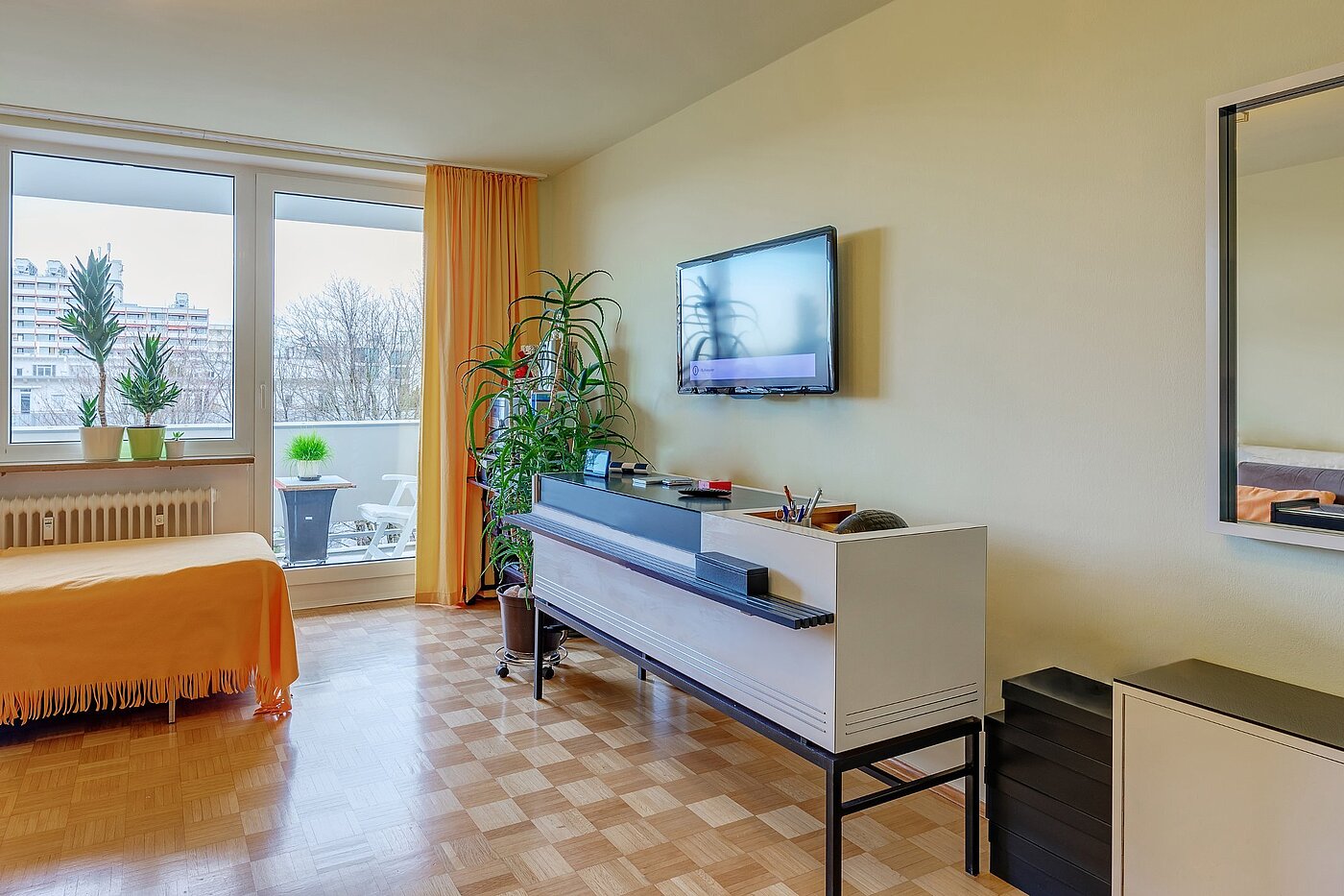 Apartment with 3 room | München-Schwabing | 1912ML4 | Helles Wohnzimmer...