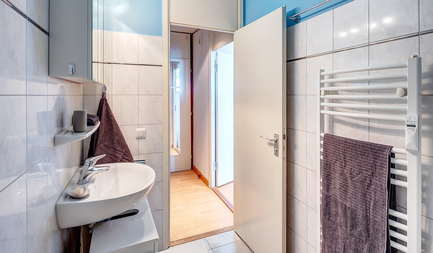 Apartment with 1 room | München-Solln | 700901 | Bad mit Handtuchheizkörper...