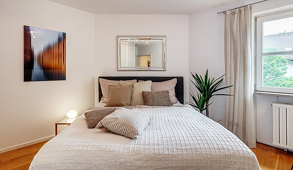 Apartment with 3 room | München-Harlaching | 2108ML3 | Helles Schlafzimmer...