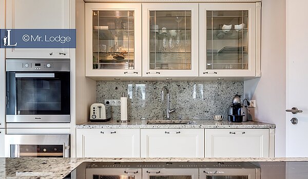 Apartment with 4 room | München-Berg am Laim | 1803ML3 | Weinschrank