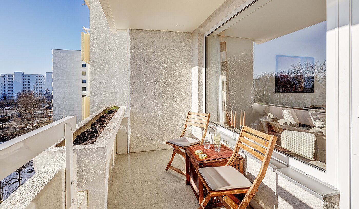 Apartment with 3.5 room | Haar | 2201ML5 | ...mit Südwest-Loggia und...