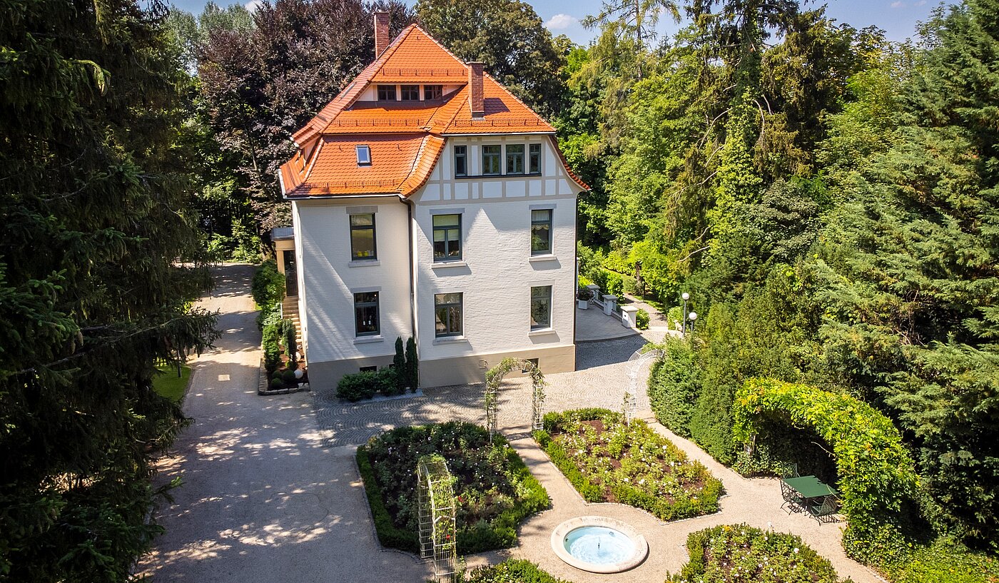 Villa with 9 room | Reutlingen | 70231 | Blick in den Park