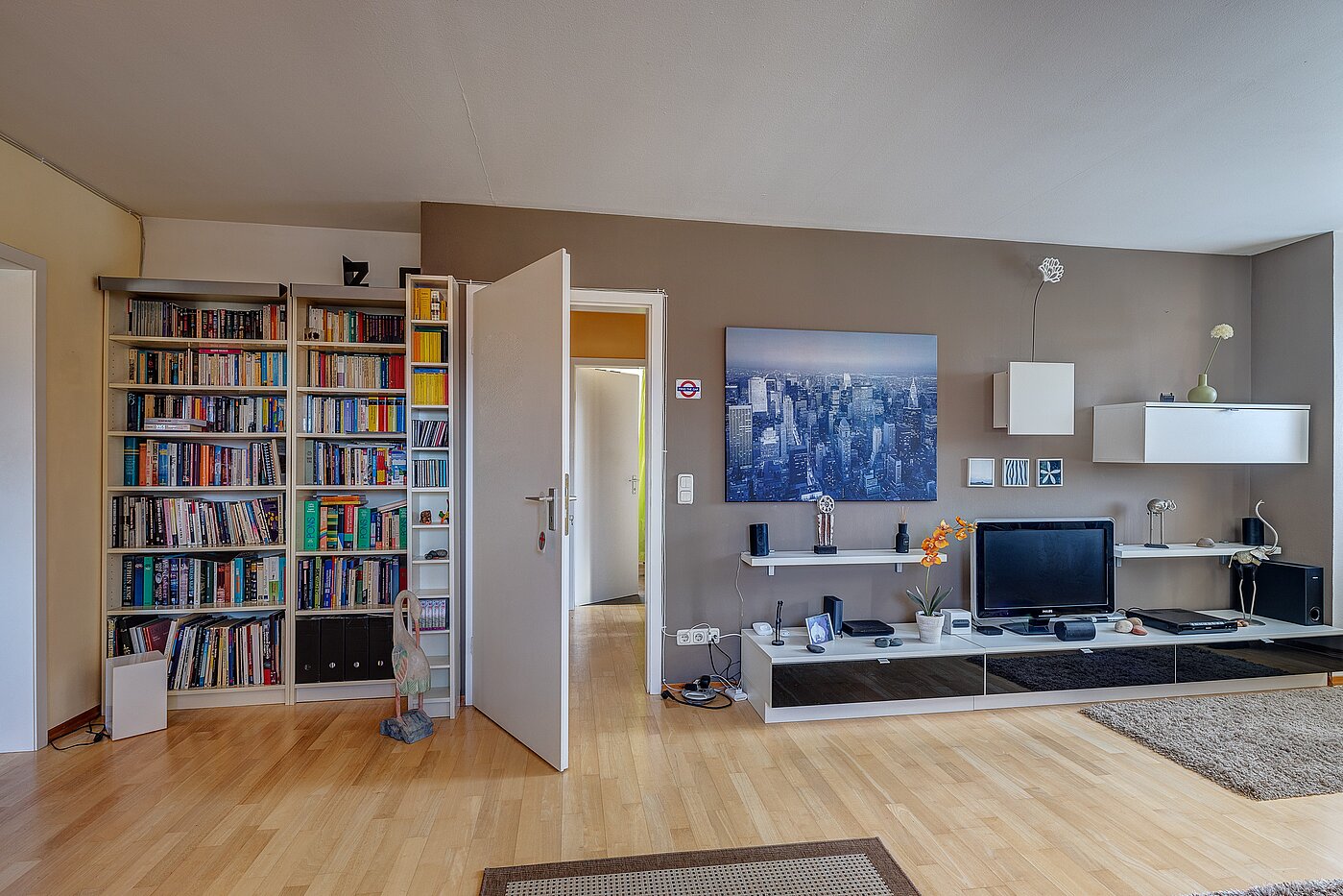 Apartment with 2.5 room | München-Sendling-Westpark | 2201ML6 | Blick zur Diele...