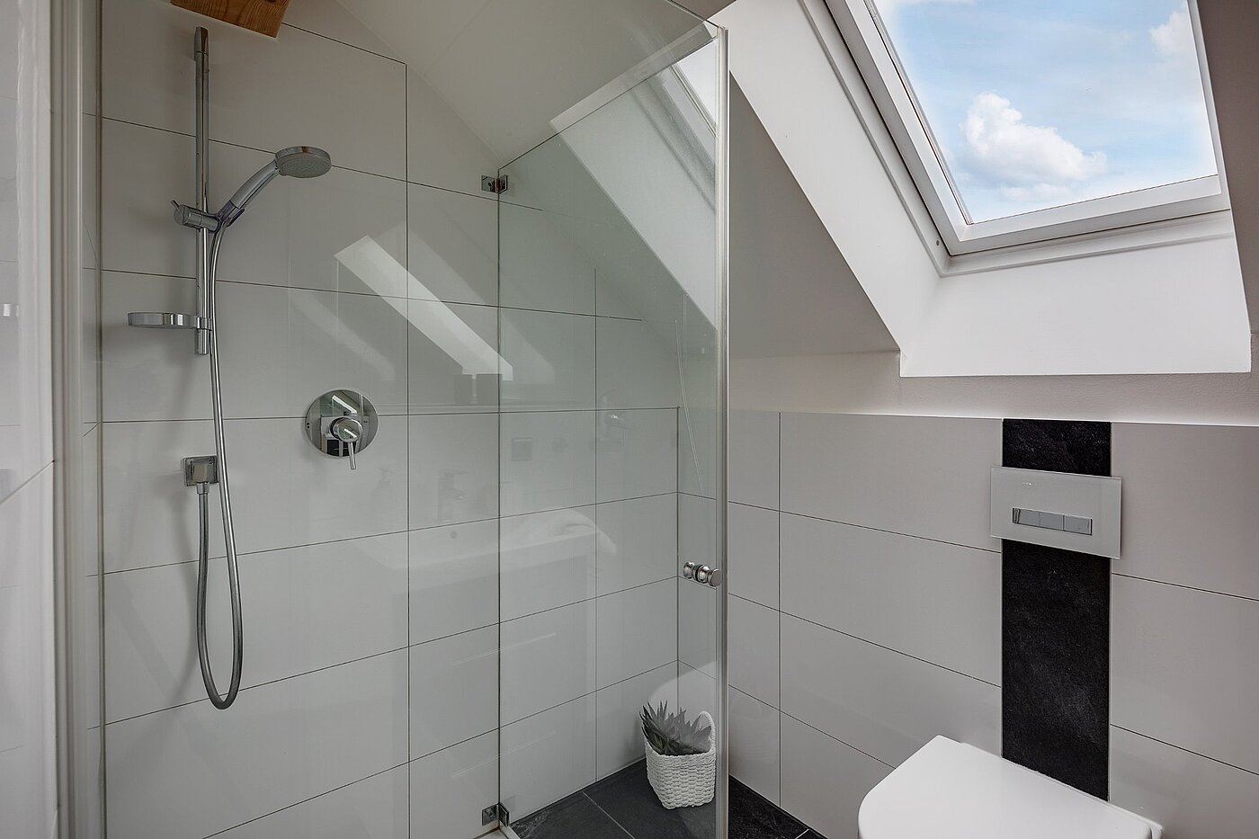 Semi-detached House with 5 room | München-Aubing | 1905ML4 | Duschbad im DG