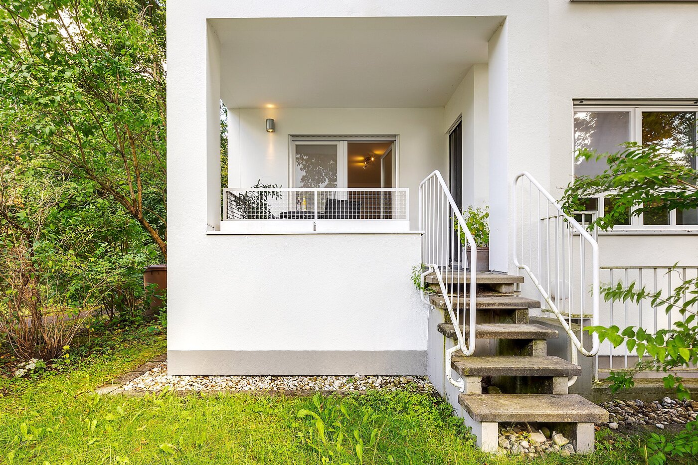 Apartment with 2 room | München-Pasing | 2108ML1 | ...kleiner Privatgarten