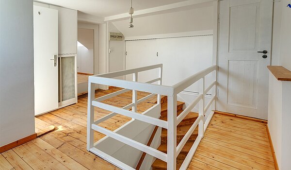 Bauernhaus with 9 room | Hohenschäftlarn | 1805ML4 | Galerie Haus 1