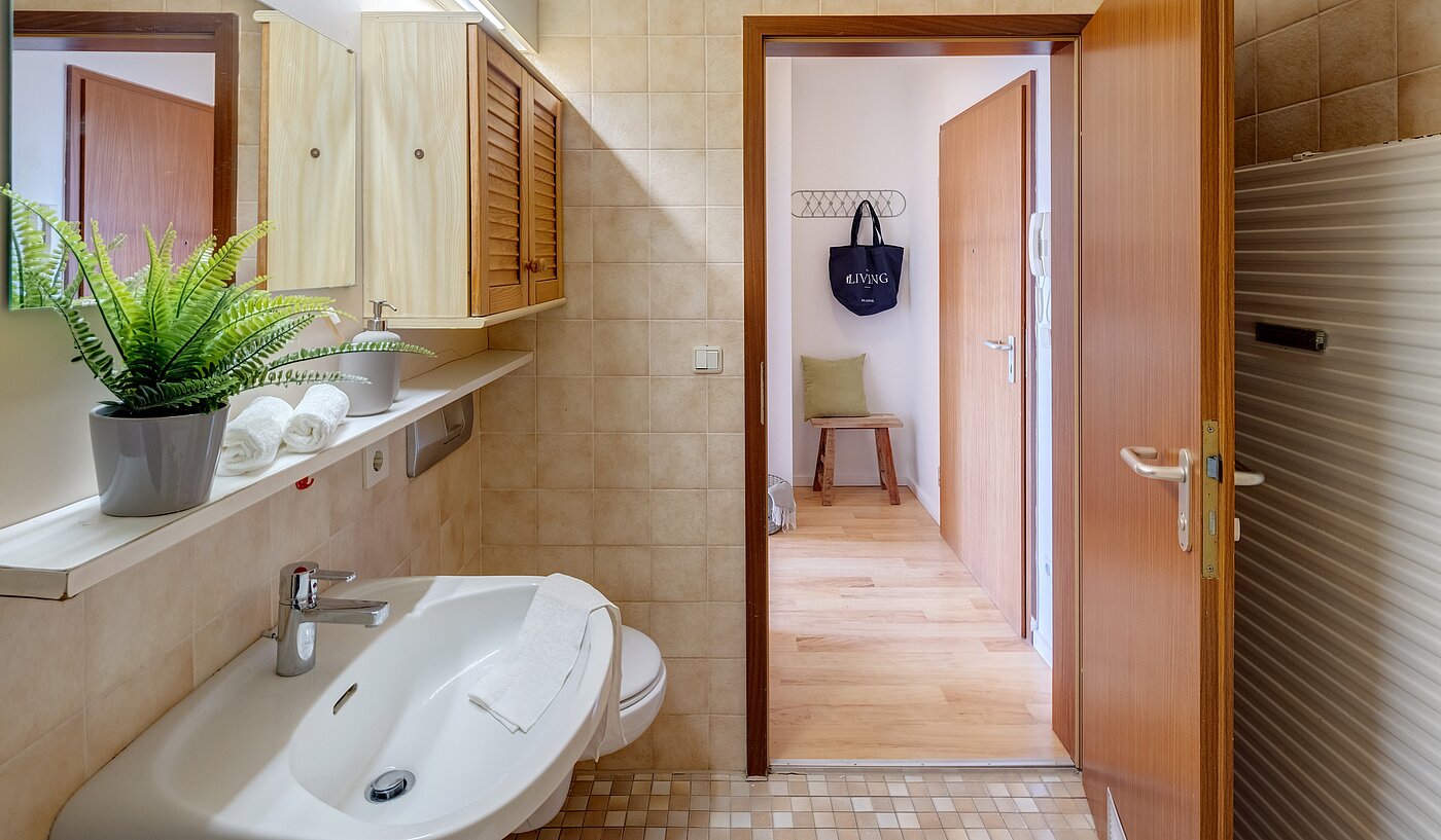 Apartment with 1 room | Starnberg | 2202ML2 | Vom Bad in den Flur