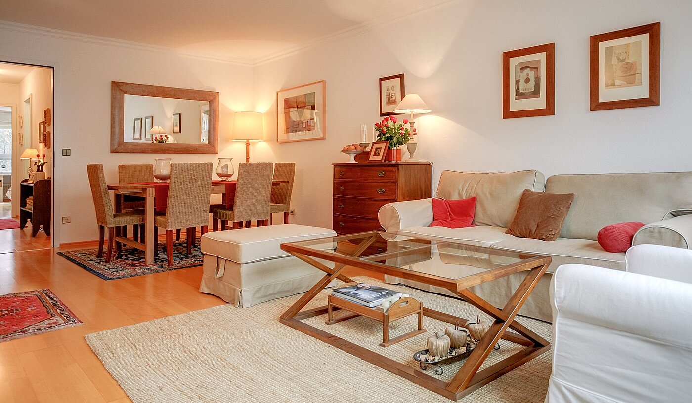 Apartment with 3 room | München-Au | 2003ML17 | Helles Wohnzimmer mit Essplatz