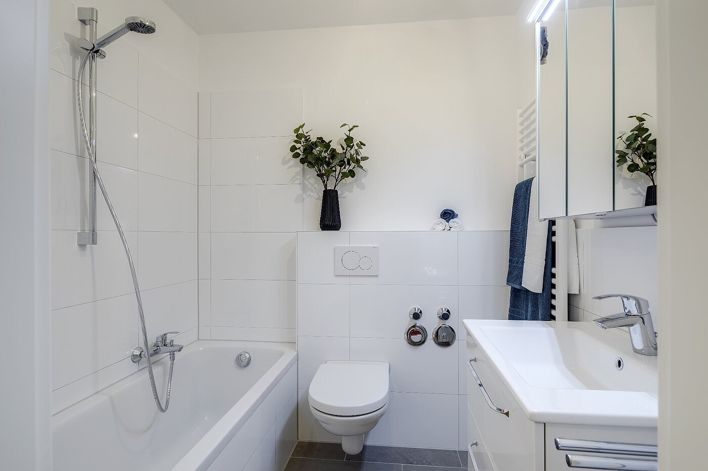 Apartment with 3 room | München-Neuhausen | 1803D7 | Bad