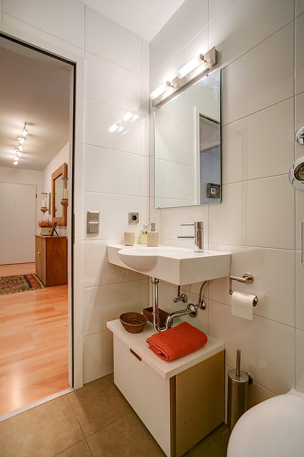 Apartment with 3 room | München-Au | 2003ML17 | Modernes Gäste-WC