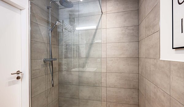 Apartment with 1 room | München-Bogenhausen | 70457 | Walk-In Dusche