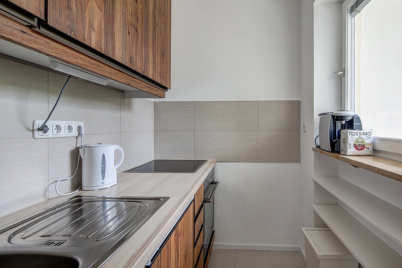 Apartment with 1 room | München-Solln | 1810ML4 | Küche mit Fenster