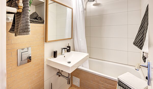 Apartment with 1 room | München-Schwabing | 2210ML3 | Bad mit Wanne...