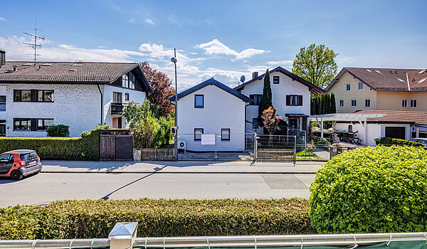 Apartment with 3.5 room | Bad Aibling | 70442 | Blick vom Südbalkon