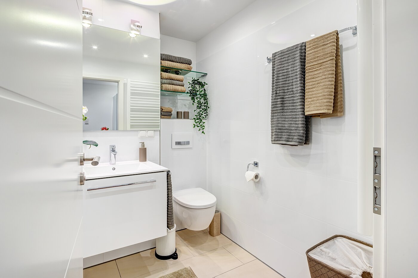 Apartment with 2 room | München-Schwabing | 70434 | ...Badezimmer...