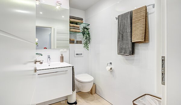 Apartment with 2 room | München-Schwabing | 70434 | ...Badezimmer...