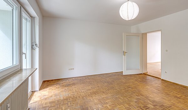 Ground floor apartment with 2.5 room | München-Schwabing | 70441 | Wohnzimmer