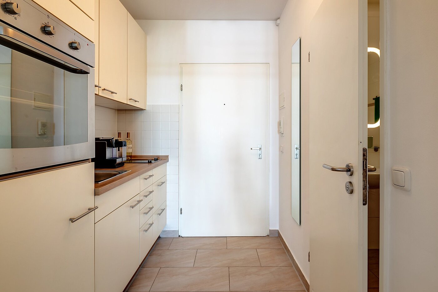 Apartment with 1 room | München-Bogenhausen | 1809ML7 | Elegante Einbauküche