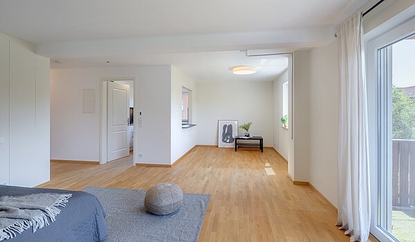 Special property with 8 room | 70406 | Zimmer 1 Obergeschoss