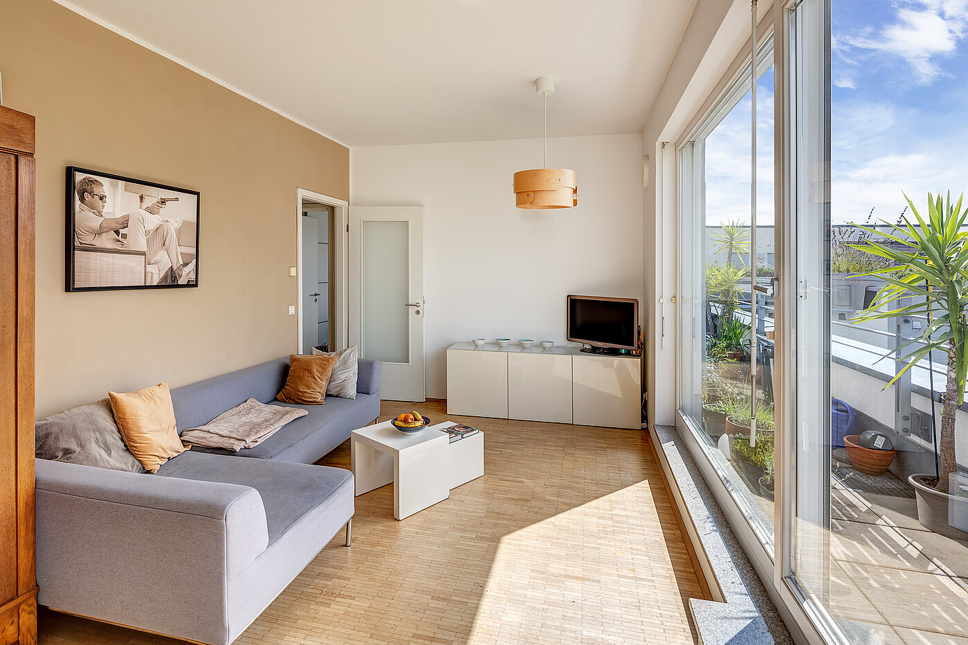 Apartment with 2 room | München-Schwabing | 70153 | Gemütliches Wohnzimmer...