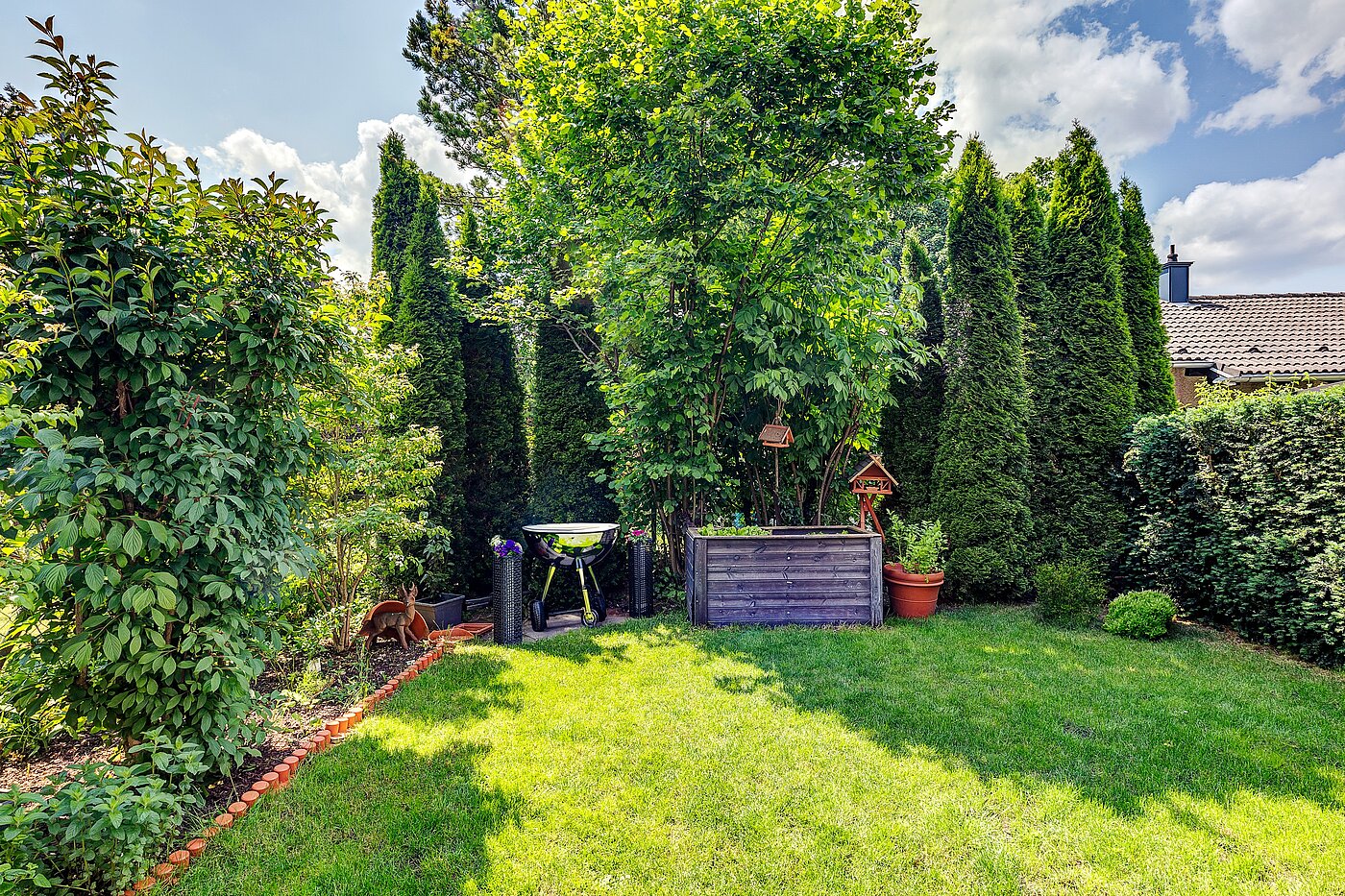 Corner townhouse with 6 room | Germering | 70033 | gepflegter Garten...