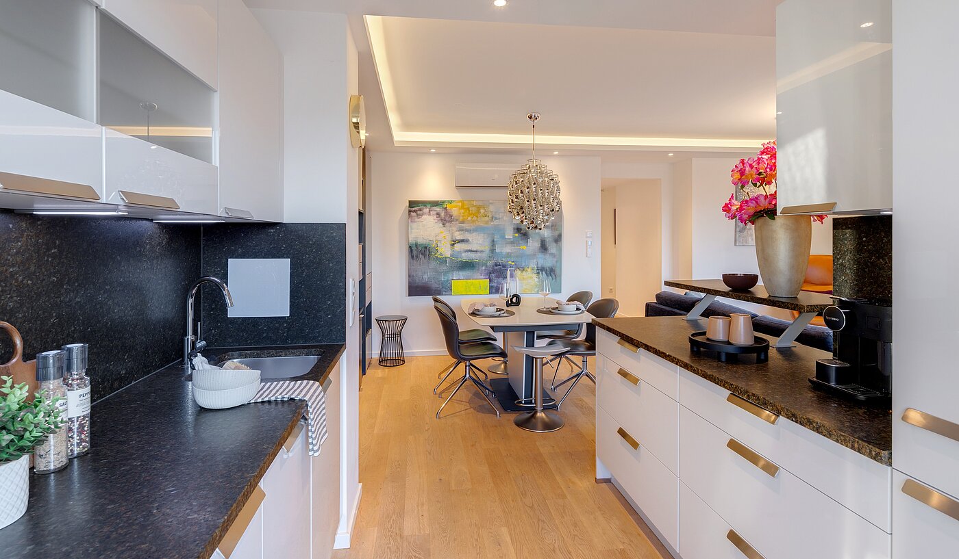 Apartment with 4 room | München-Bogenhausen | 70380 | ...Einbauküche