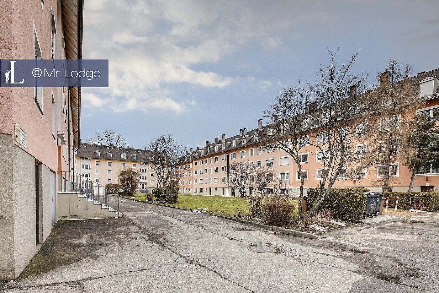 Apartment with 2 room | München-Am Hart | 1701ML2 | Innenhof